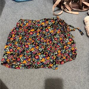 Wild fable mini flower skirt